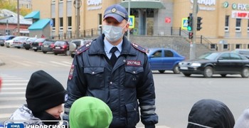 Учащиеся первых и третьих классов стали участниками акции ГИБДД по безопасности дорожного движения