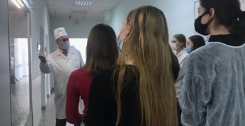 Лицеисты химико-биологического профиля посетили анатомический музей Кировского медуниверситета