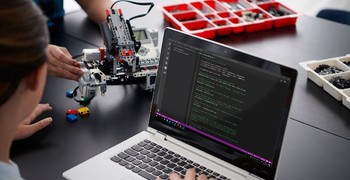 Лицей открывает набор учащихся на курсы робототехники и программирования