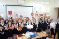 Первоклассники умеют не только писать буквы и читать, но и изготавливать буквы из чего угодно! 