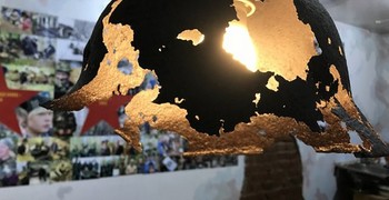 Поздравляем мальчиков и юношей с Днём защитника Отечества
